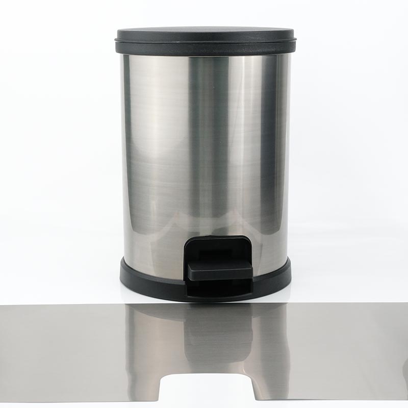 การฉีดถังขยะในฉลากแม่พิมพ์