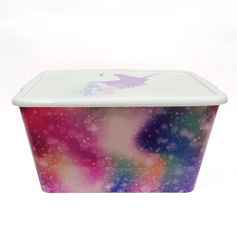 การฉีดขึ้นรูปถังเก็บในฉลากแม่พิมพ์